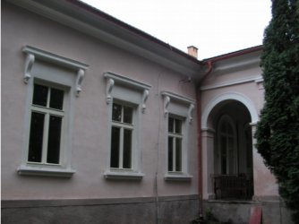 Domov sociálnych služieb Čeláre-Kírť: Rekonštrukcia barokového kaštieľa