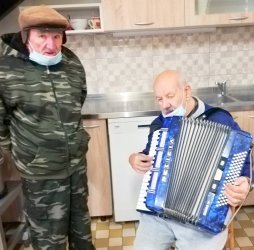 MIKULÁŠ