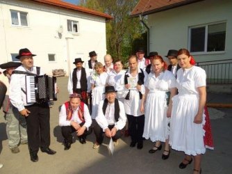 Staviame my mája...