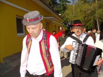 Staviame my mája...