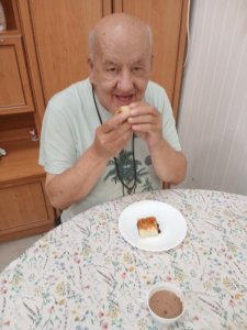 Oslava narodenín a menín v ubytovacom dome Platan zavoňala domácimi štrúdľami