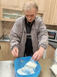 Spoločné pečenie škoricových slimákov v UD Platan