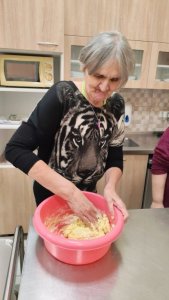 Spoločné pečenie škoricových slimákov v UD Platan