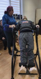 Stretnutie v telocvični – regulujeme vianočné kilá