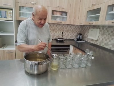 Príprava a varenie bazového sirupu