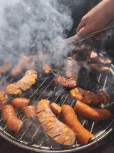 Letná grilovačka a prvé spoločné využitie nášho nového altánku