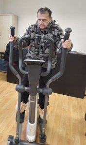 Stretnutie v telocvični – regulujeme vianočné kilá