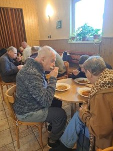 Stretnutie prijímateľov pri motivačnom občerstvení